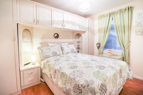 2 bedroom apartment for sale - Oakdene Road, Basildon