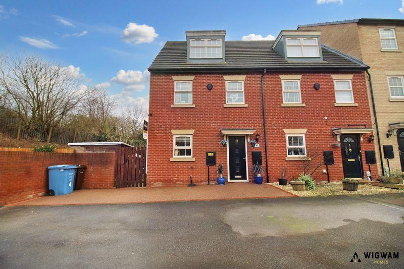 Boothferry Park Halt, Hull, HU4 3 bed semidetached house for sale £