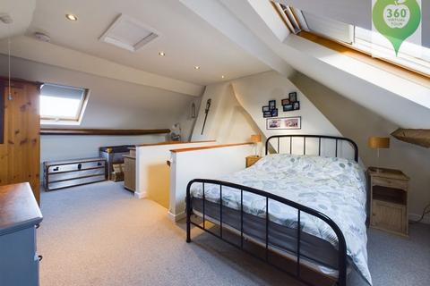 2 The Mead, Ilchester, Yeovil, BA22 8NZ