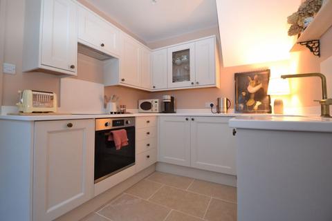 2 bedroom semi-detached house to rent, Hill Road, Clevedon