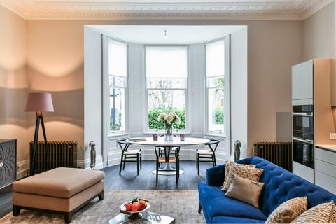 2 bedroom flat for sale, Redcliffe Square, Chelsea, London