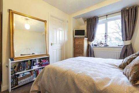 2 bedroom terraced house for sale, Twycross Road, Wokingham, Berkshire