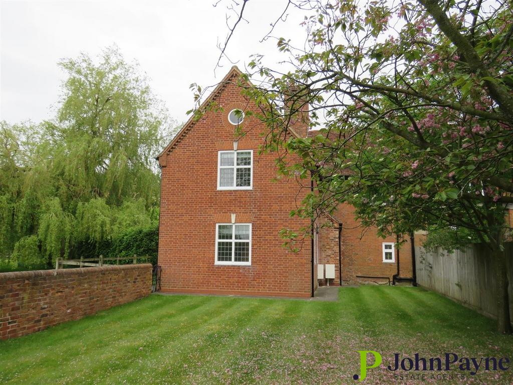 Shared Rear Garden