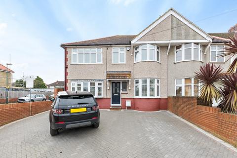 105 The Green, Welling, DA16 2PB