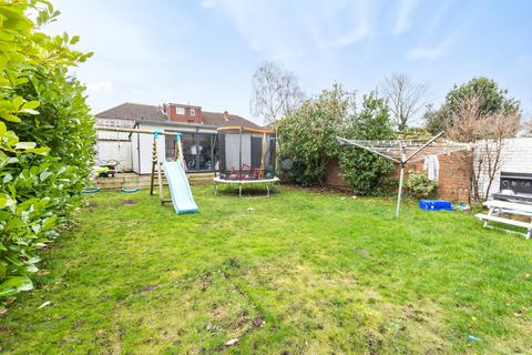 105 The Green, Welling, DA16 2PB