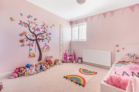 105 The Green, Welling, DA16 2PB