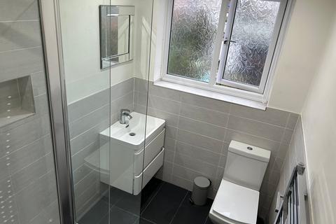105 The Green, Welling, DA16 2PB