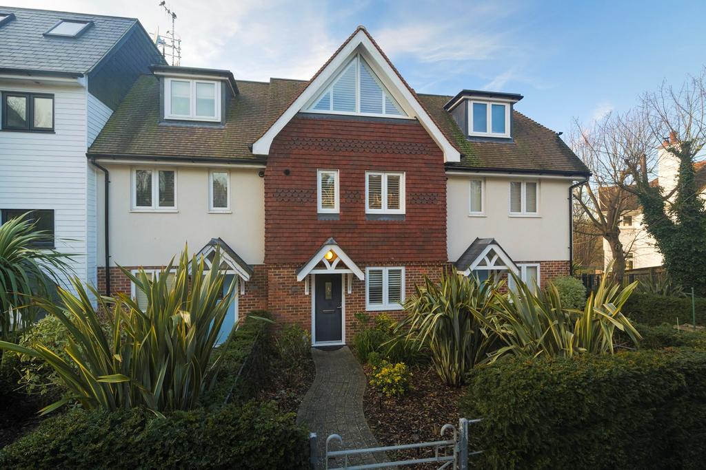 Blackhouse Hill, Hythe, CT21 3 bed townhouse for sale £550,000