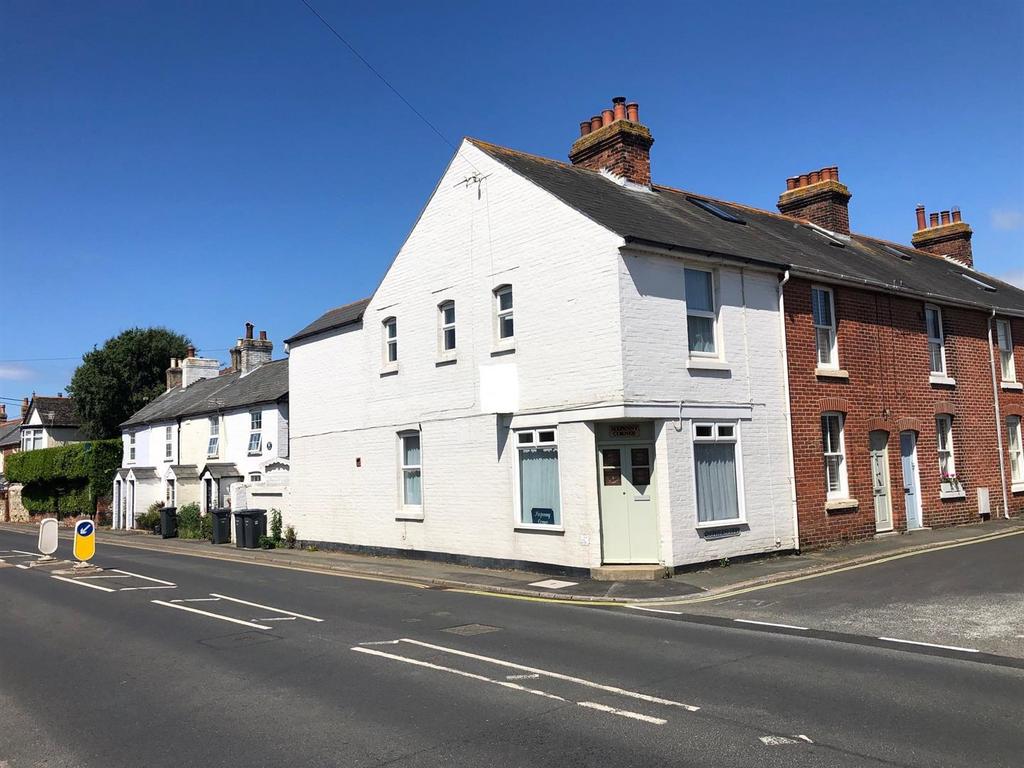 Yarmouth, Isle of Wight 2 bed end of terrace house for sale £200,000