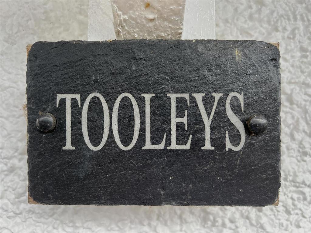 'Tooleys House' Horsham Lane