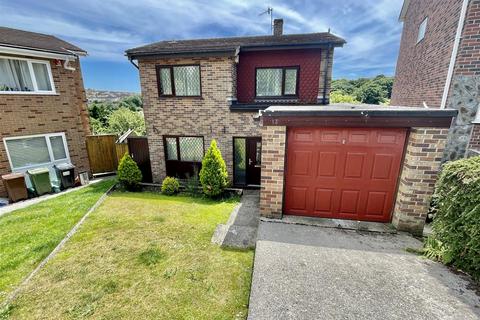 13 Compton Knoll Close, Plymouth, PL3 5HS