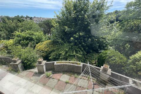 13 Compton Knoll Close, Plymouth, PL3 5HS