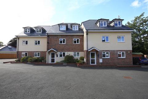 2 bedroom apartment to rent, Holland Road, Plymouth PL9