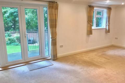 2 bedroom apartment to rent, Holland Road, Plymouth PL9