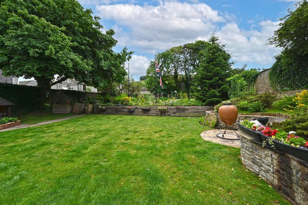 Mill Bridge, Castleton, Peak District 7 bed detached house for sale £