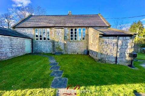 3 bedroom character property for sale, Gorsedd