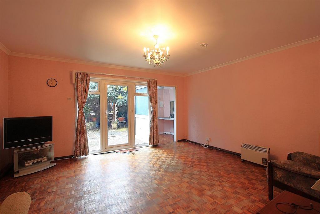 Wheatlands, Heston TW5 3 bed terraced house for sale £399,950