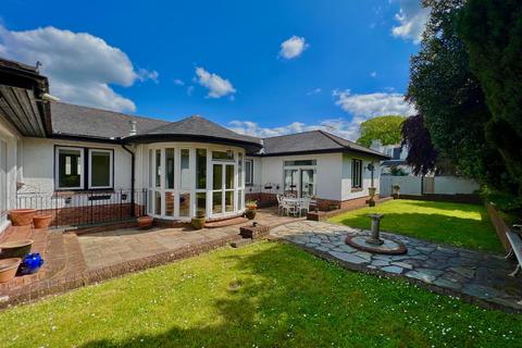4 bedroom detached bungalow to rent - Mutley Road, Plymouth PL3