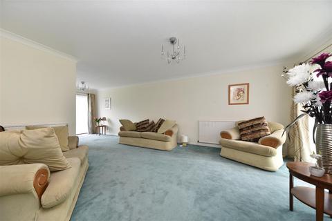 5 Ashbourne Close, Letchworth Garden City, SG6 2TH