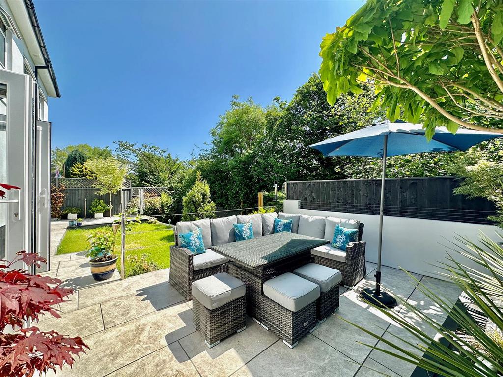 Wembury Road, Plymouth PL9 4 bed detached house for sale £479,950