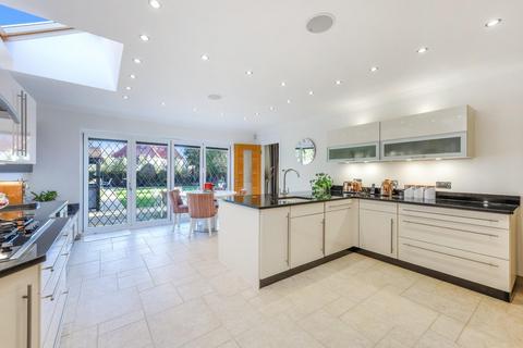 7 Scarborough Close, Cheam, Sutton, SM2 7EA
