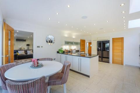 7 Scarborough Close, Cheam, Sutton, SM2 7EA