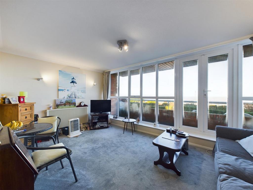 Albany Court, Cromer 2 bed apartment for sale £250,000