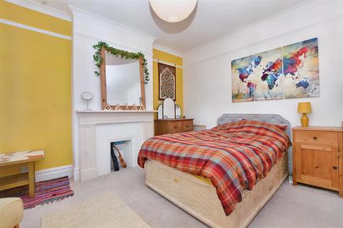2 bedroom flat for sale, Willingdon Road, Eastbourne