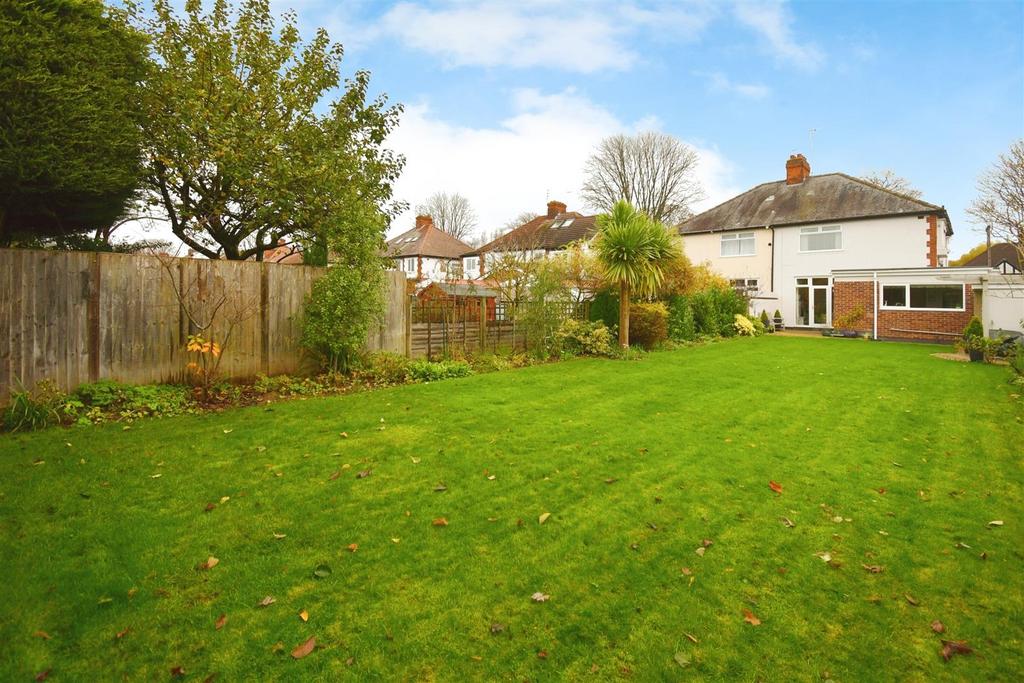 Wolfreton Lane, Willerby, Hull 3 bed semidetached house for sale £