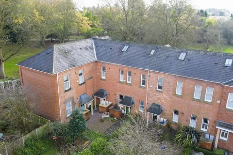 3 bedroom townhouse for sale, Whitehall Court, Radcliffe-On-Trent, Nottingham