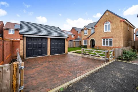4 bedroom detached house for sale, Camilla Close, Carlton
