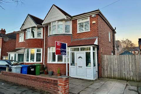 3 bedroom semi-detached house for sale - Great Stone Road, Firswood
