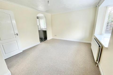 2 bedroom flat to rent, St Marys Close, Plymouth PL7