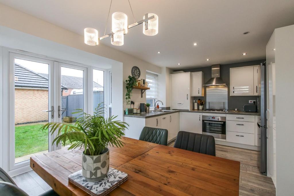 Ryder Court, Killingworth, NE12 3 bed detached house for sale £240,000