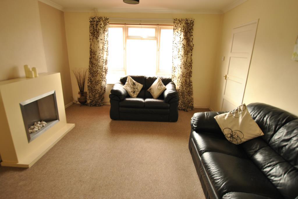 Hencliffe Road, Stockwood, Bristol 3 bed semidetached house to rent