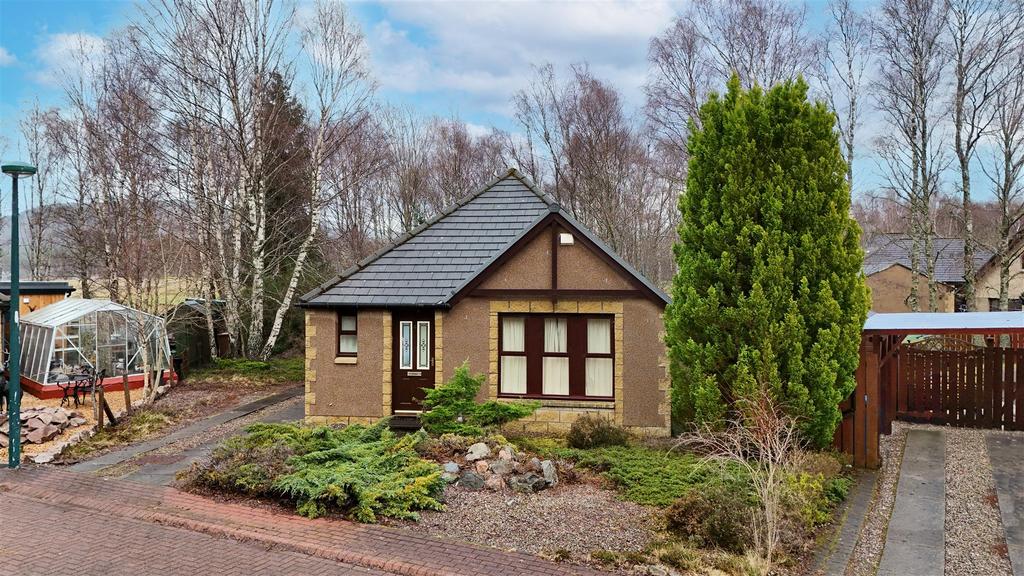 Meall Buidhe, Aviemore 3 bed detached bungalow for sale £260,000