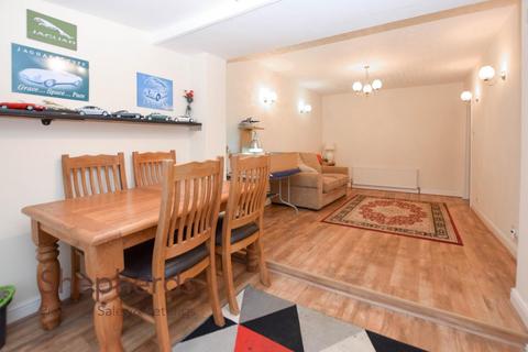 1 Sicklefield Close, Cheshunt, Waltham Cross, EN7 6QR