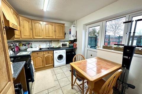 65 Enfield Drive, Barry, CF62 8JE