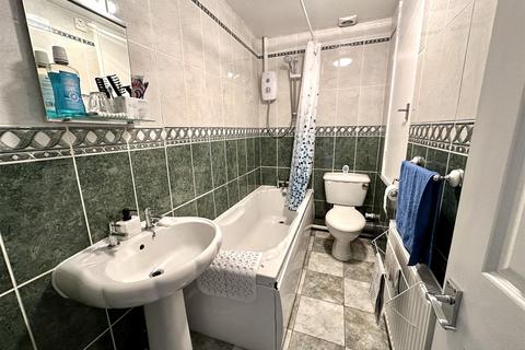 65 Enfield Drive, Barry, CF62 8JE