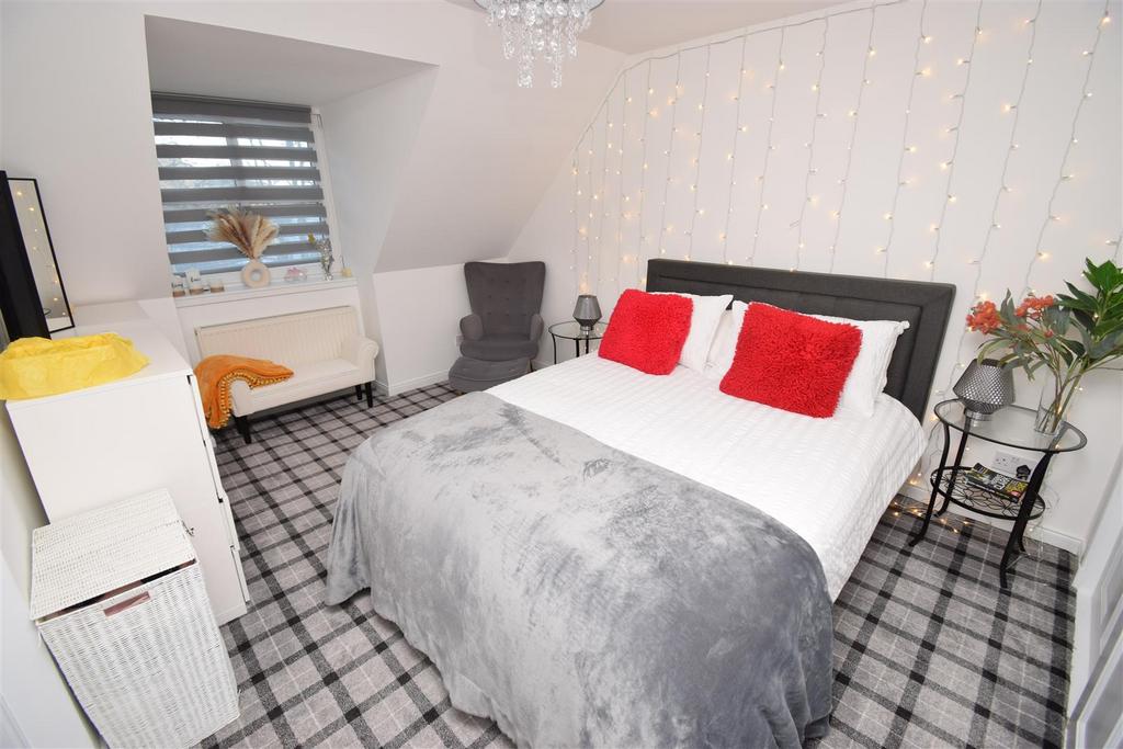Bedroom one.jpg