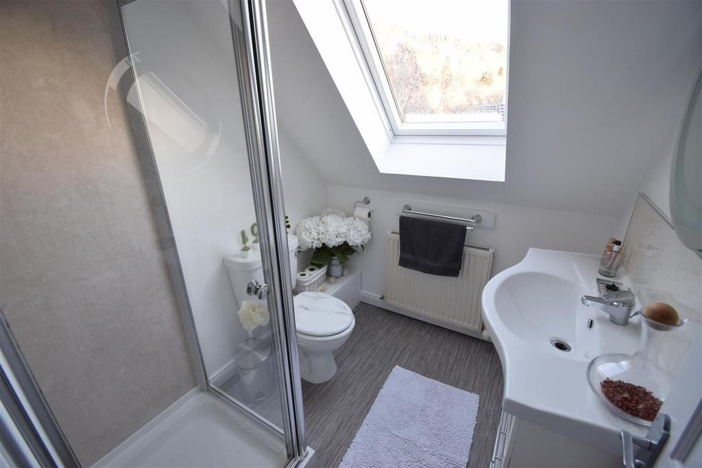 Shower room (2 .jpg