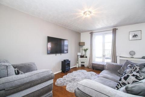 2 bedroom flat for sale, Birkdale, Whitley Bay