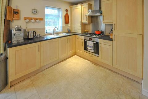 3 bedroom detached house for sale, Queenswood Avenue, Northampton