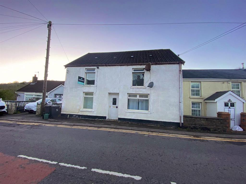 Commercial Road, Pontardawe, Swansea 3 bed end of terrace house for