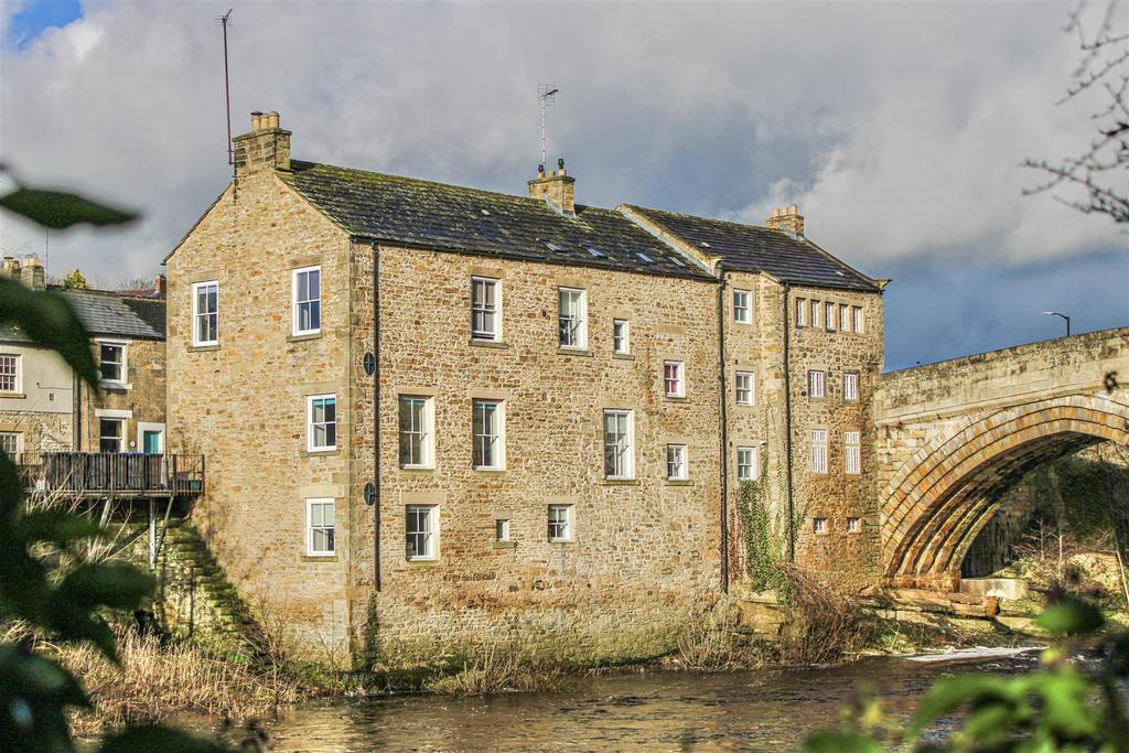 Bridge End, Barnard Castle 3 bed character property for sale £299,950