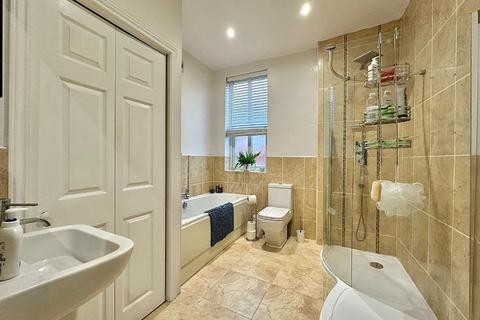 62 Blenheim Road, Barnsley, S70 6AR