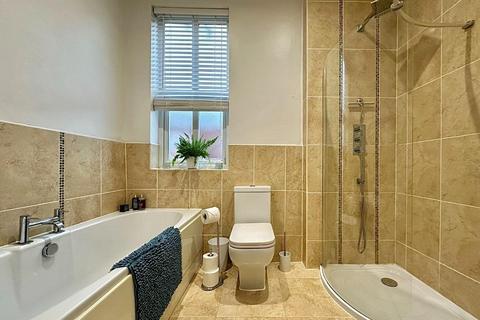 62 Blenheim Road, Barnsley, S70 6AR