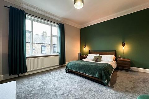 62 Blenheim Road, Barnsley, S70 6AR