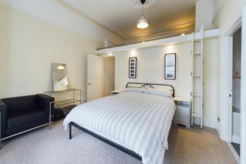2 bedroom flat for sale - Esplanade Road, Scarborough