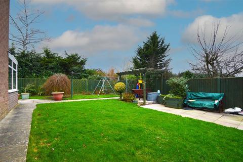 5 Clarkefields, Bayston Hill, Shrewsbury, SY3 0ES